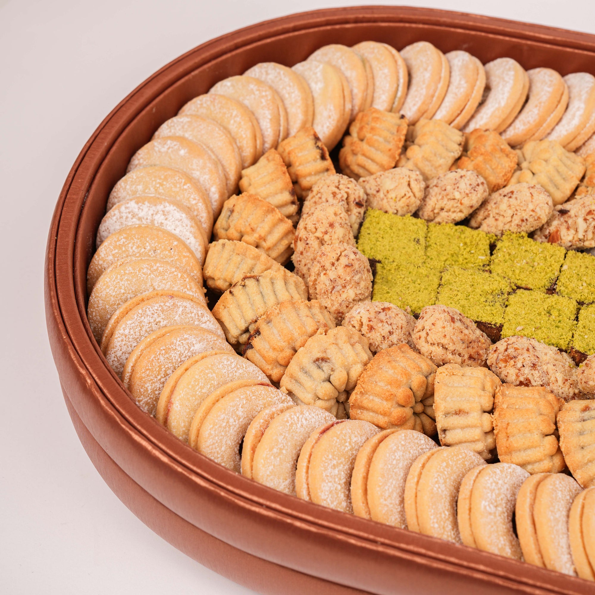 MIXED PT FOUR VIP OVAL TRAY