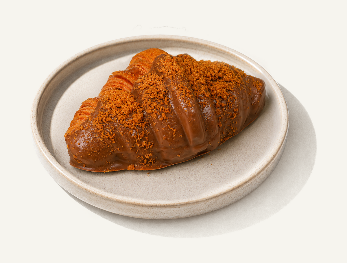 Lotus Croissant