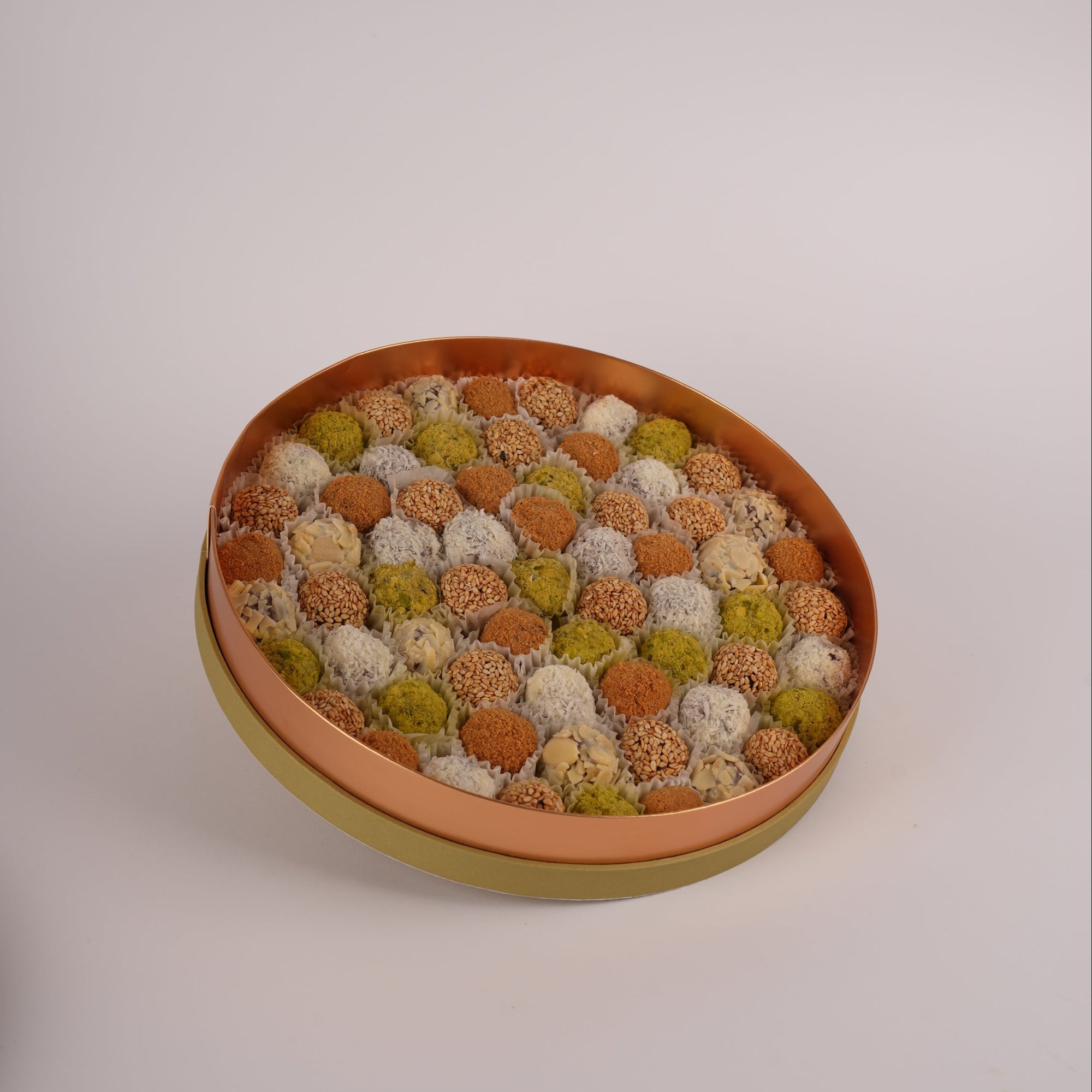 DATES MACADAMIA ROUND BOX