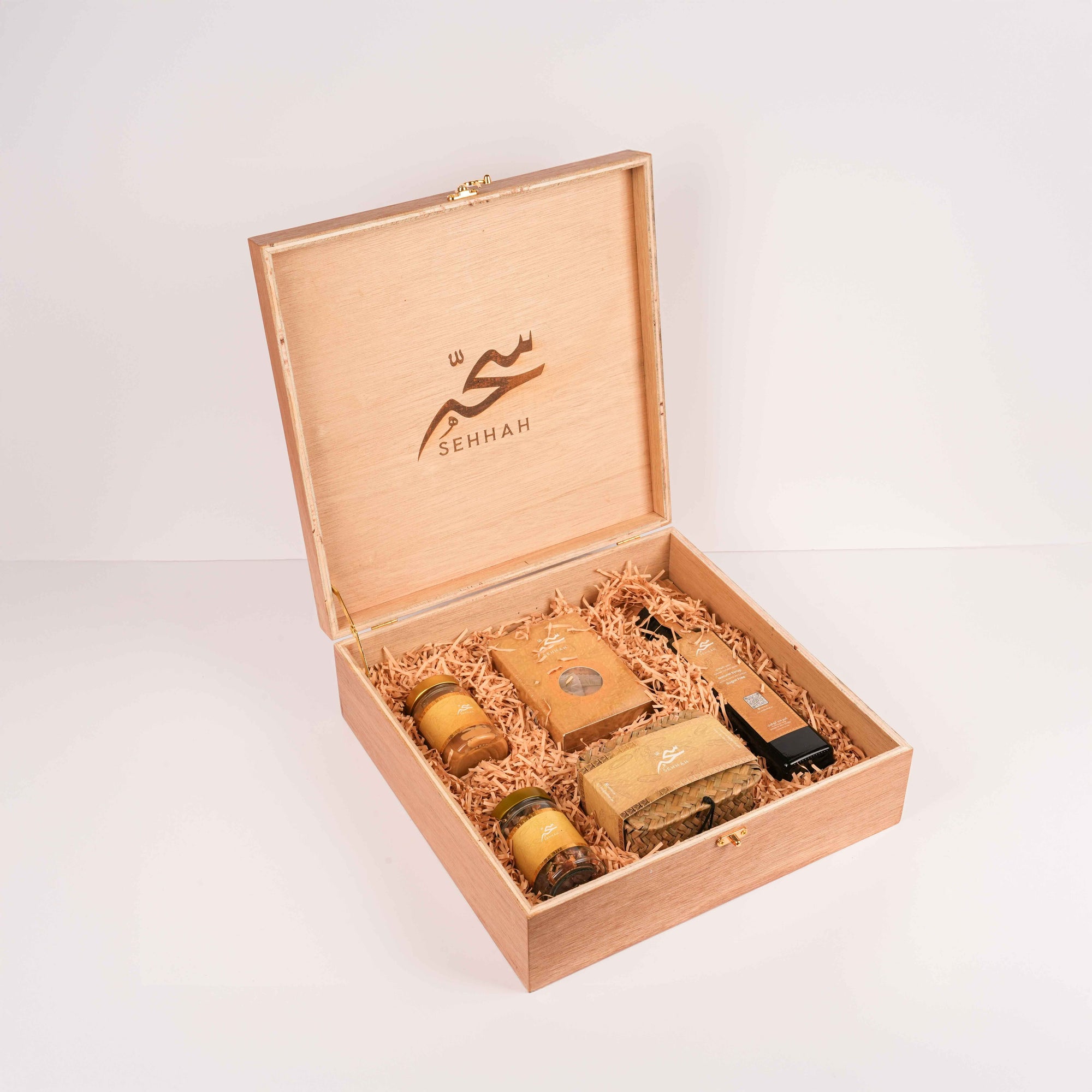 WOODEN LUXURY BOX