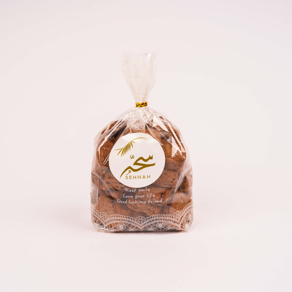 WALNUT BISCUITS