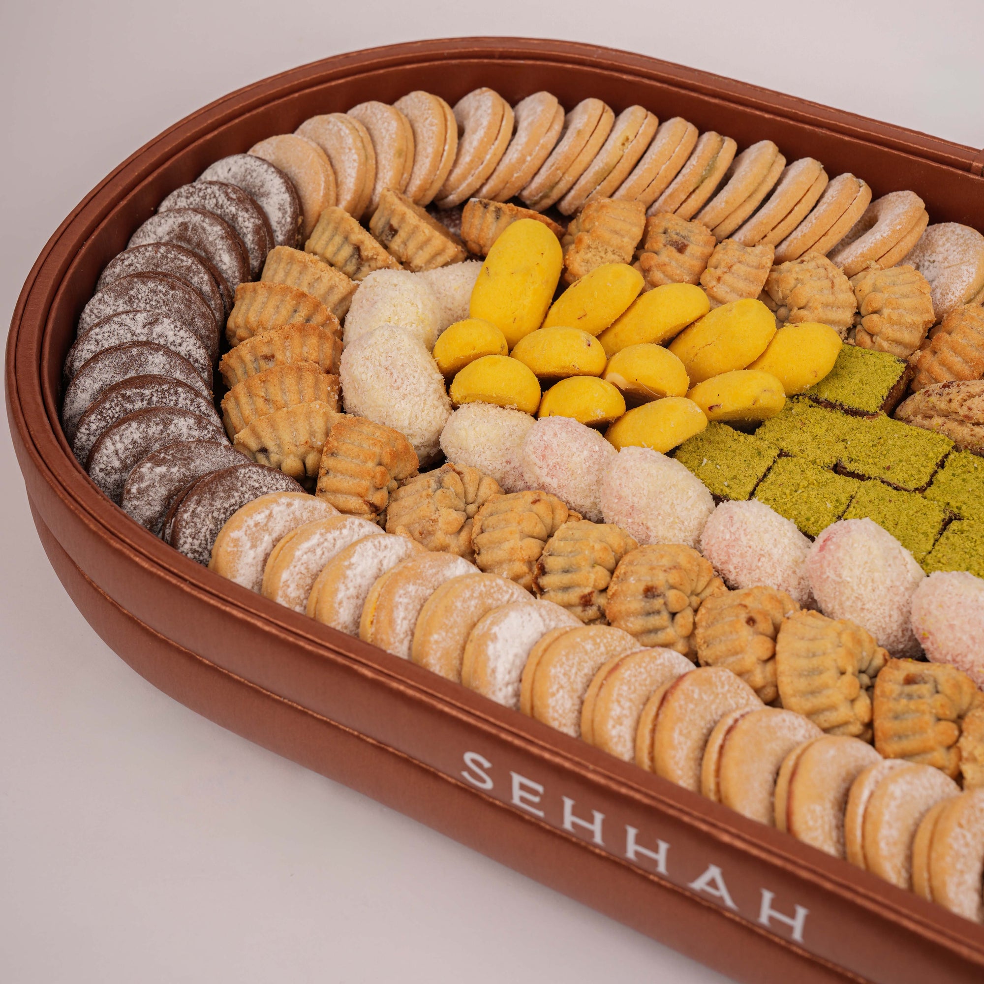 MIXED PT FOUR VIP OVAL TRAY