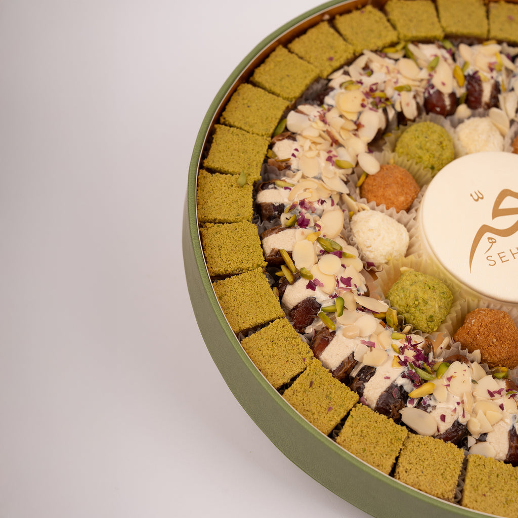 MIXED RANGEENA ROUND BOX
