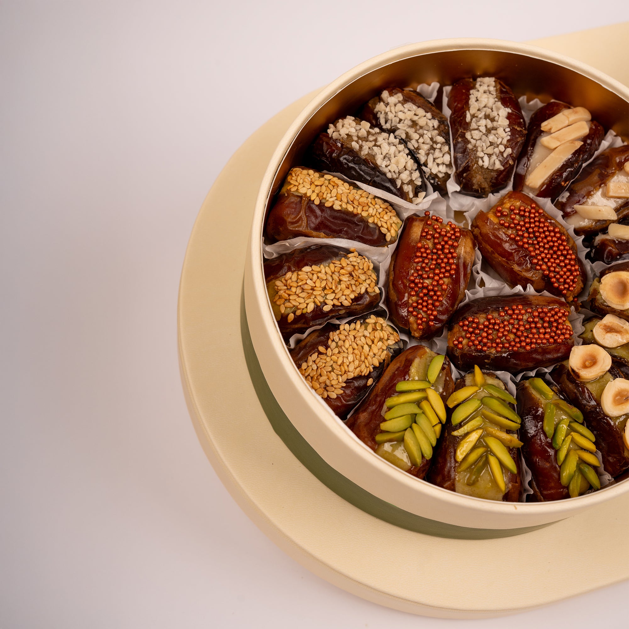 MIXED RANGEENA DATES OVAL TRAY