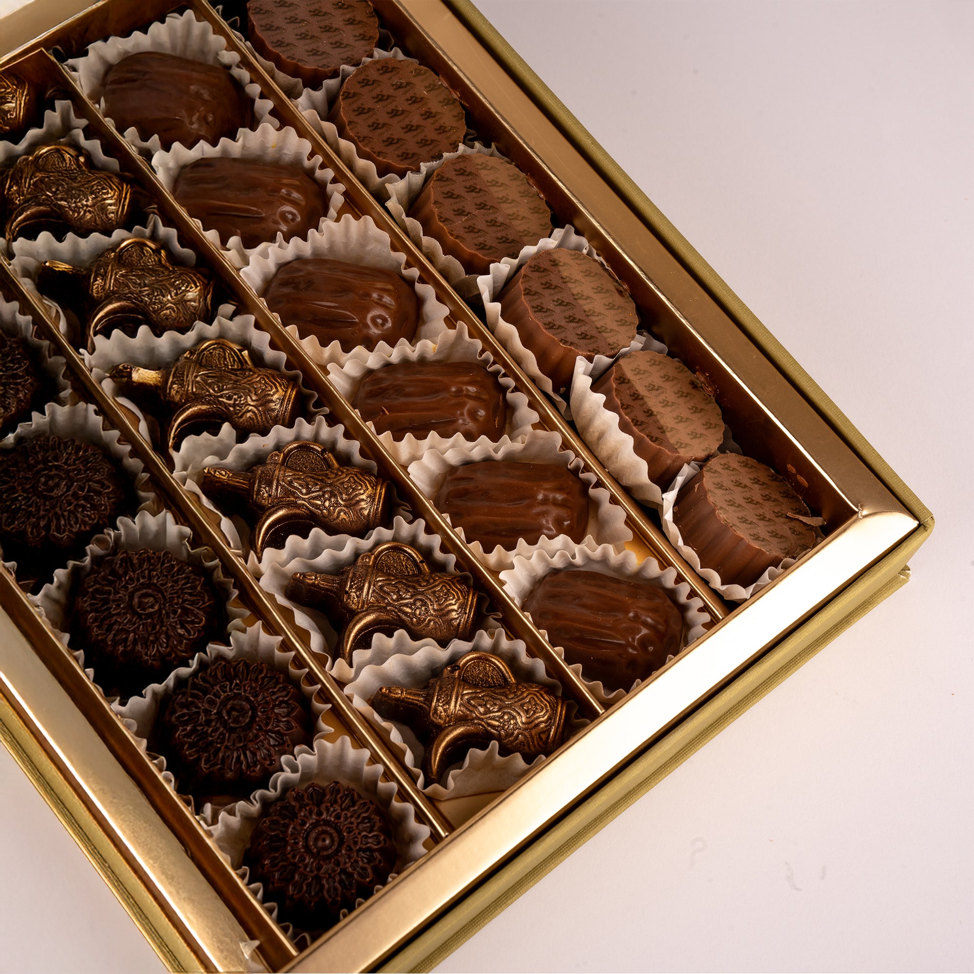 SMALL MIXED CHOCOLATE BOX
